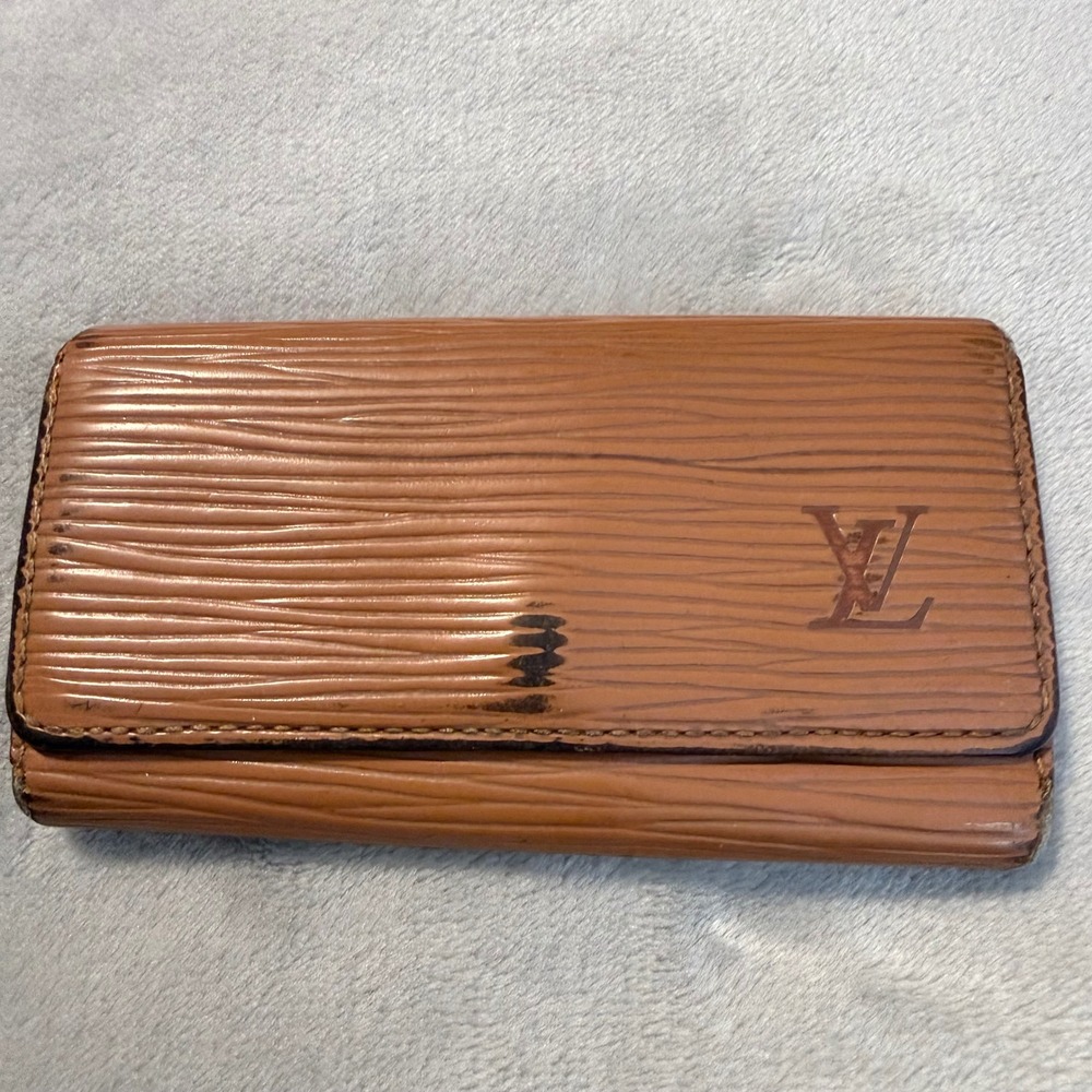 Vintage Louis Vuitton Epi Leather 4‎ Hook Key Holder Spain COA